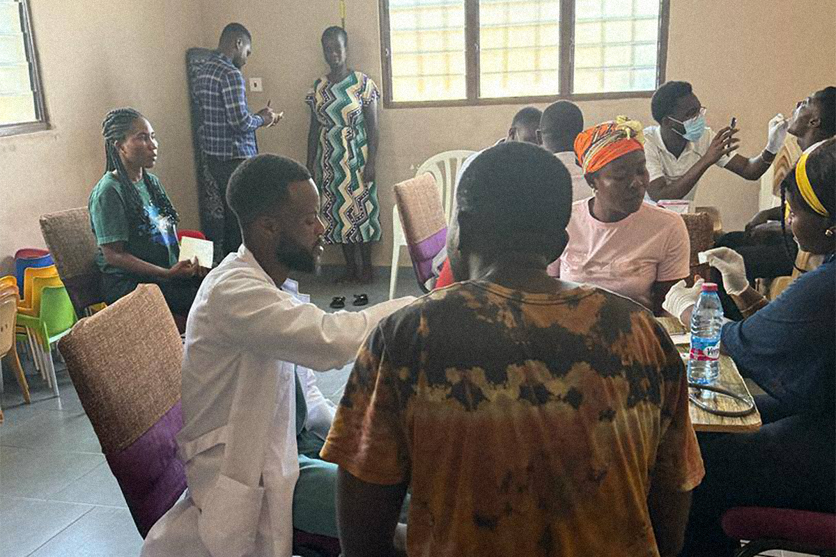 A Ziora Foundation clinician at work during a community outreach